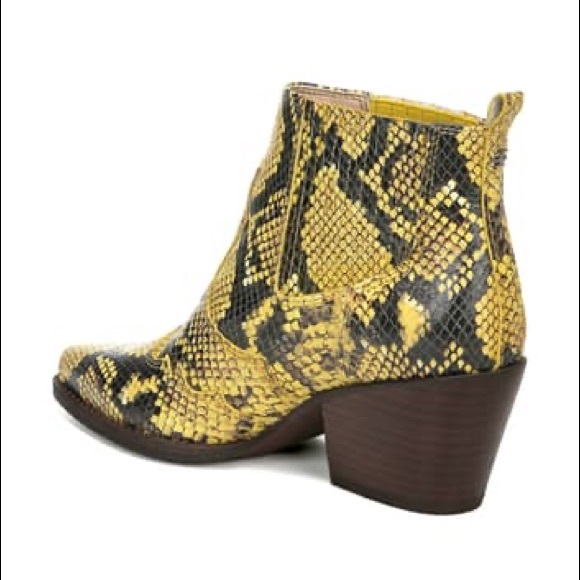 NEW Sam Edelman Winona Snake Print Ankle Boot - Picture 2 of 14